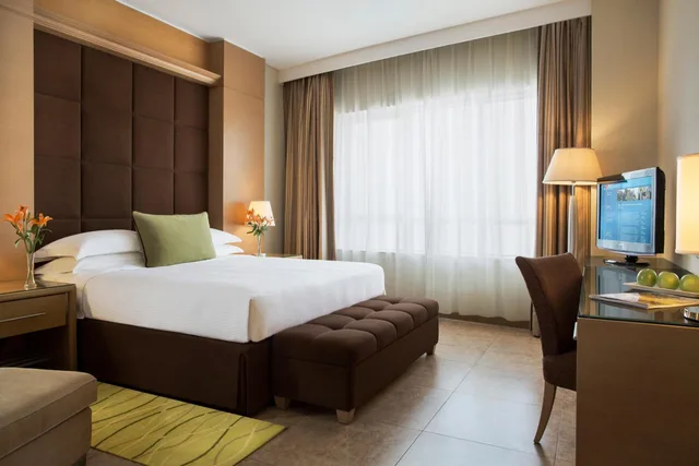 جناح بسريرين منفصلين وسريرين كينج بشرفة بـ3 غرف نوم، Nour Arjaan By Rotana 3/4