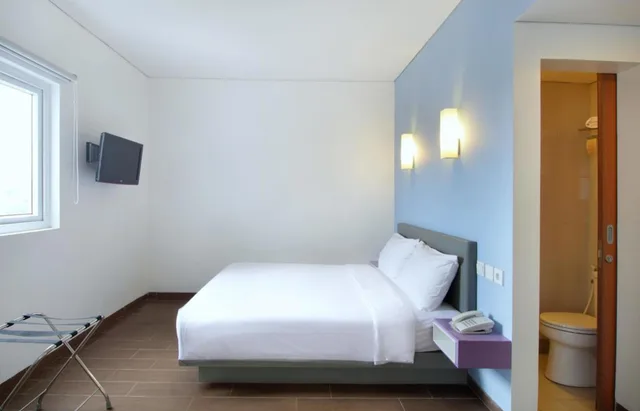 Standard, Double or Twin Bed, Amaris Samarinda 3/3