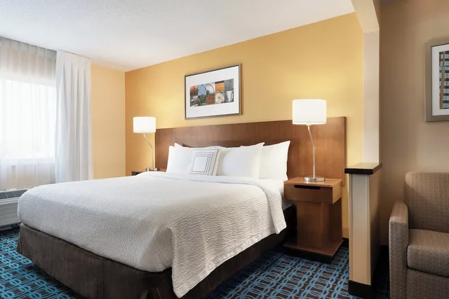 استوديو بسرير كينج مع أريكة، Fairfield Inn By Marriott Deptford 1/3