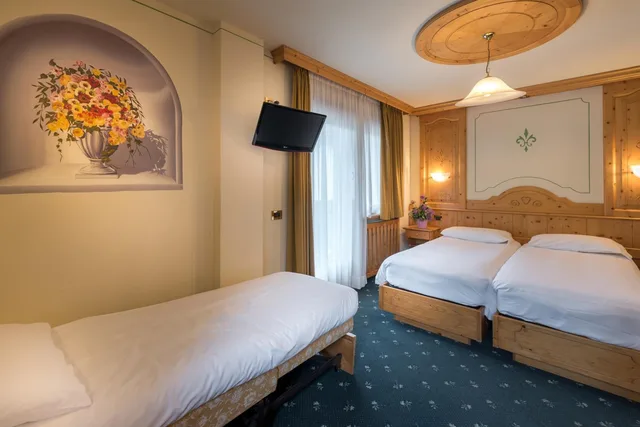 غرفة ثلاثية في الطابق الأرضي، Hotel Astoria 3/5