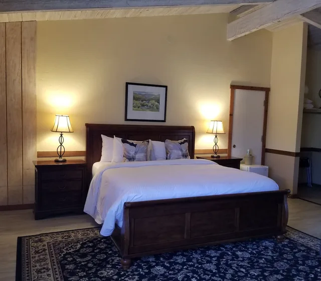 غرفة تقليدية بسريرين كينج بغرفتي نوم، Carmel Valley Lodge And Resort 1/3