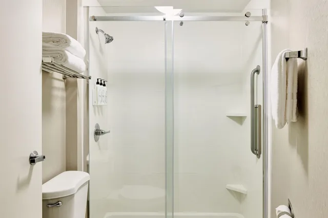 استوديو بسرير كينج مع أريكة بحوض استحمام لذوي الإعاقة، Springhill Suites Phoenix Tempe Airport 7/10