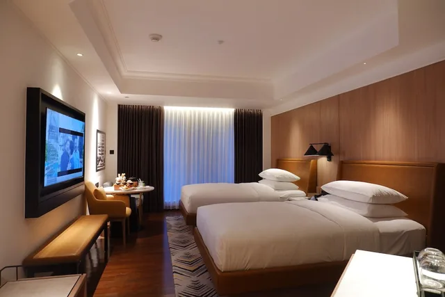 غرفة ديلوكس بسريرين مزدوجين بإطلالة على الحديقة، Sheraton Jakarta Soekarno Hatta Airport 2/10