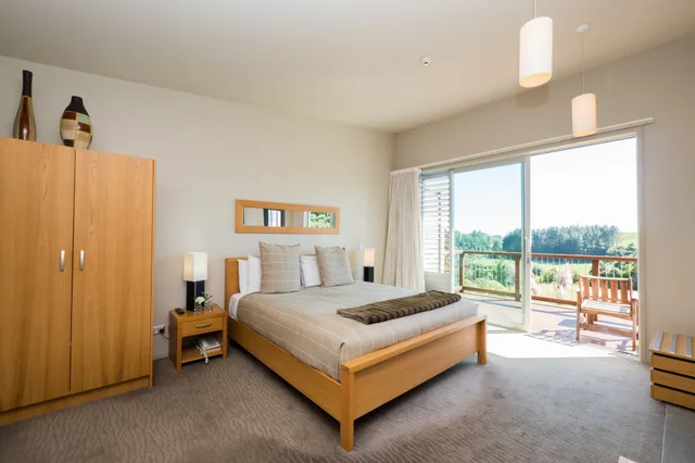 1 Bedroom, Penthouse, Suite, Double Bed, Kitchen، One Burgess Hill 1/3