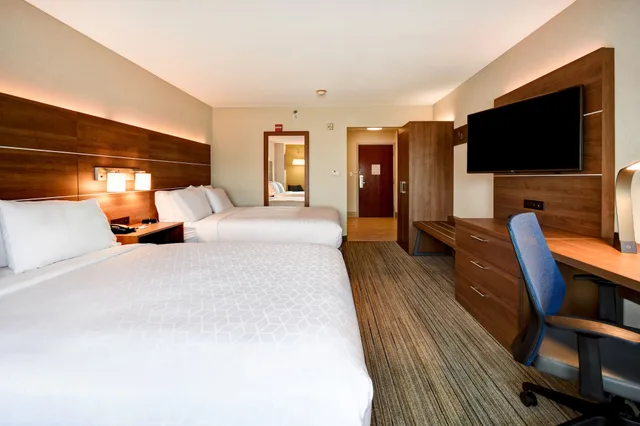 غرفة قياسية بسريرين كوين لذوي الإعاقة، Holiday Inn Express Newport North - Middletown 1/10