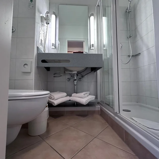 غرفة متصلة بسرير مزدوج، Room in B&B - Studio for 2 People in Hamburg Mitte, Cozy and Modern 2/8