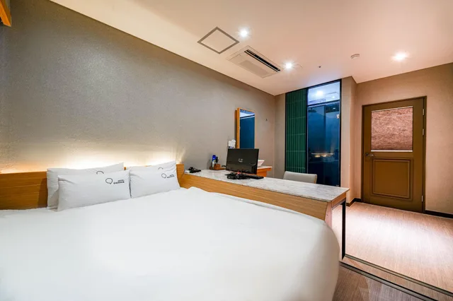 Room Assigned on Arrival, No Parking، Nampo Comma Hotel 1/1