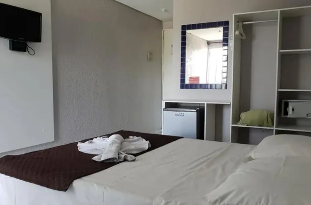 غرفة ديلوكس بسرير مزدوج بشرفة، Hotel Enseada Dos Corais 1/3