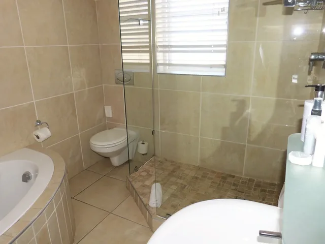 Luxury, Suite, King Bed, The Hampton Exclusive Guest House 3/3