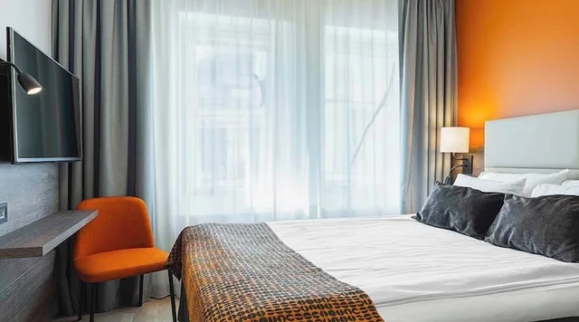 Compact, Double Bed، Quality Hotel Winn Haninge 2/3
