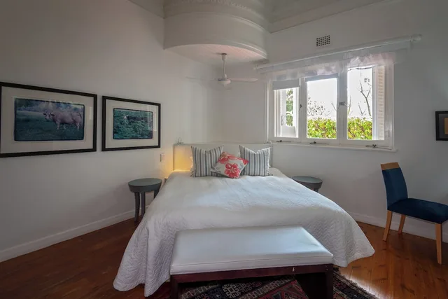 شقة بسريرين كينج، Barry Hall Apartments 2/10