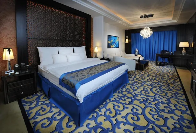 جناح جونيور بسرير كينج، Nordic Palace and Spa 1/3