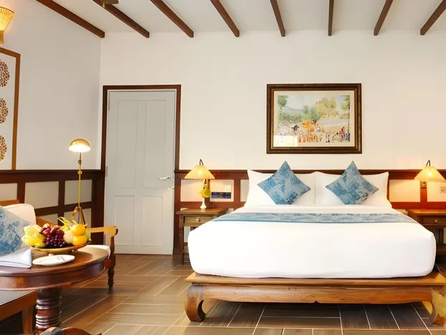 Room, King Bed, Pool Access، Mybanlao Hotel 3/10