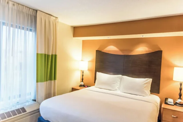 1 Bedroom, Suite, Fairfield Inn Suites Muskegon Norton Shores 4/10