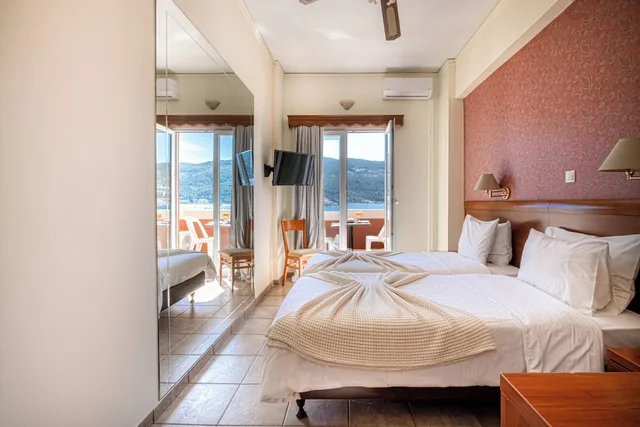 غرفة كومفورت بإطلالة على البحر، Samos City Hotel 2/5
