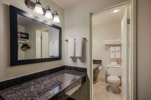 غرفة كبيرة بسريرين كوين، Best Western Alderwood 9/9