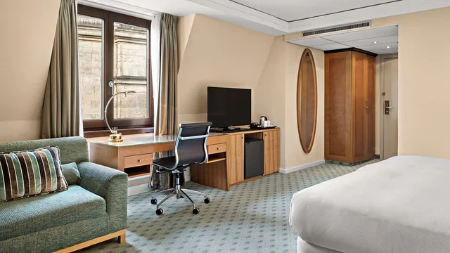 Executive, Family, Queen Bed, Princess View, Executive Lounge Access، Hilton Dresden 1/1