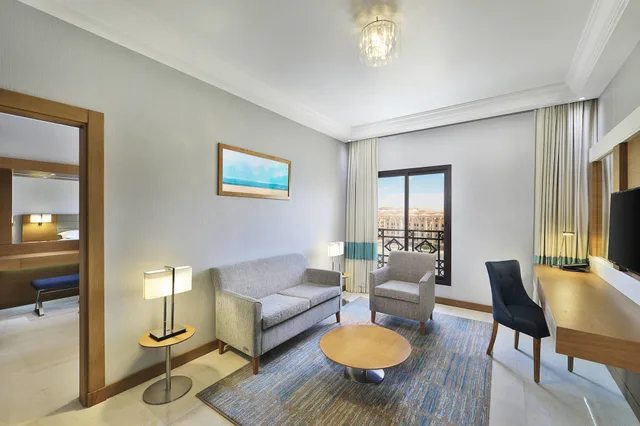 جناح جونيور بسرير كينج بغرفة نوم واحدة للمدخنين، فور بوينتس باي شيراتون الفندقية(Four Points By Sheraton Makkah Al Naseem) 4/7