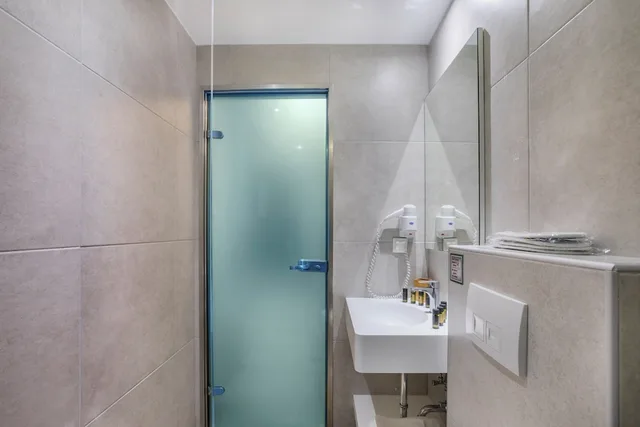 غرفة قياسية بسرير كوين، Hotel Vozina 9/9