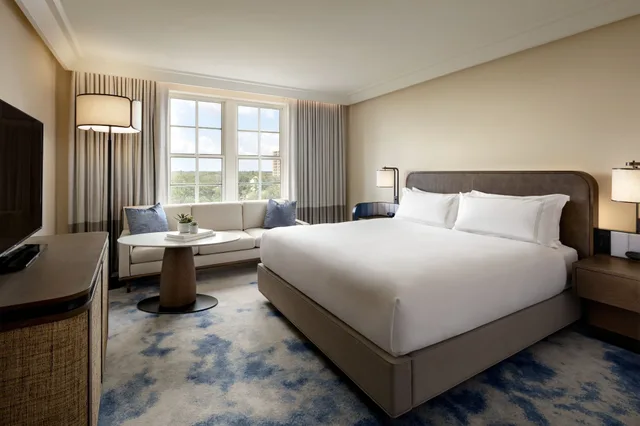 Premium, King Bed, Bay View، The Vinoy Resort & Golf Club Autograph Collection 1/8