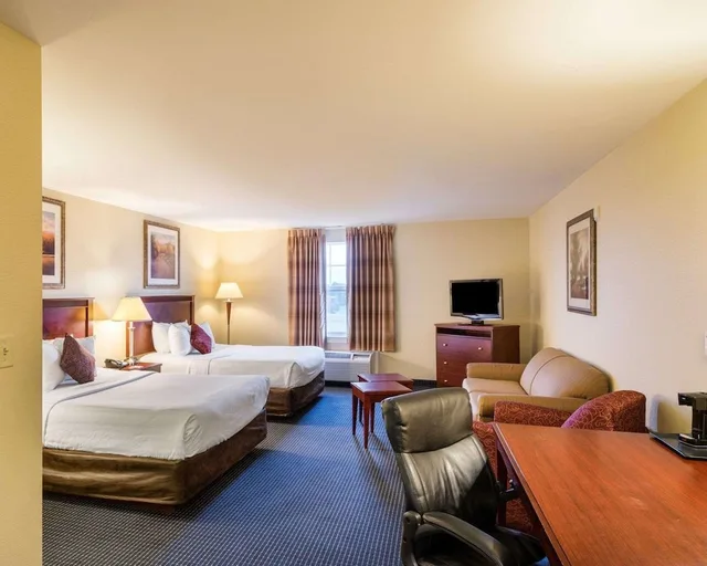 جناح بسريرين كوين، MainStay Suites Dover, DE 2/2
