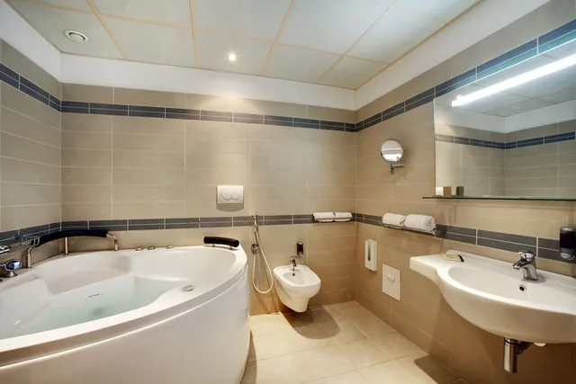 Junior Suite, Twin Beds, Terrace, Cocca Hotel Royal Thai SPA 2/2