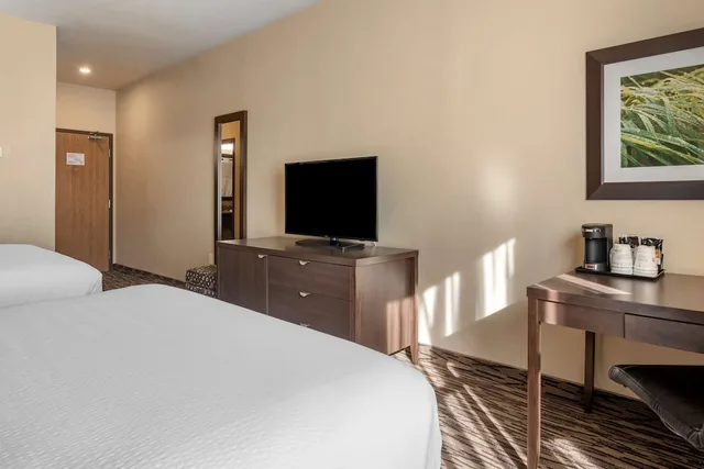 غرفة قياسية بسريرين كوين، Best Western Plus Bridgewater 5/8