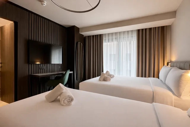 غرفة تنفيذية ثلاثية، Aste Hotel 3/5