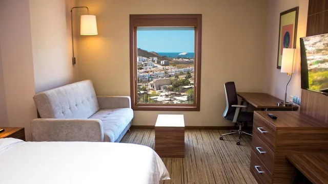 جناح، Holiday Inn Express Guaymas 9/10