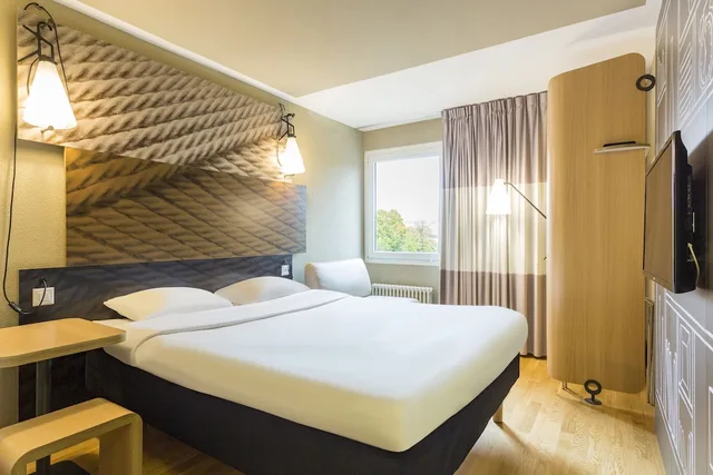 غرفة قياسية بسرير كوين، B&B Hotel Rothrist Olten 3/4