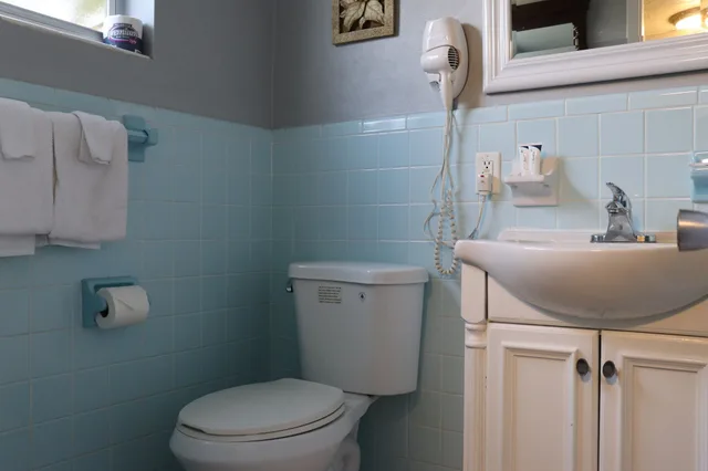 Executive, 2 Queen Beds, Pool View, Garden Area، Ocean Mile Hotel 3/3