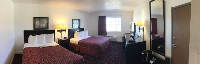 غرفة بسريرين كوين، Days Inn by Wyndham Lake Village 2/3