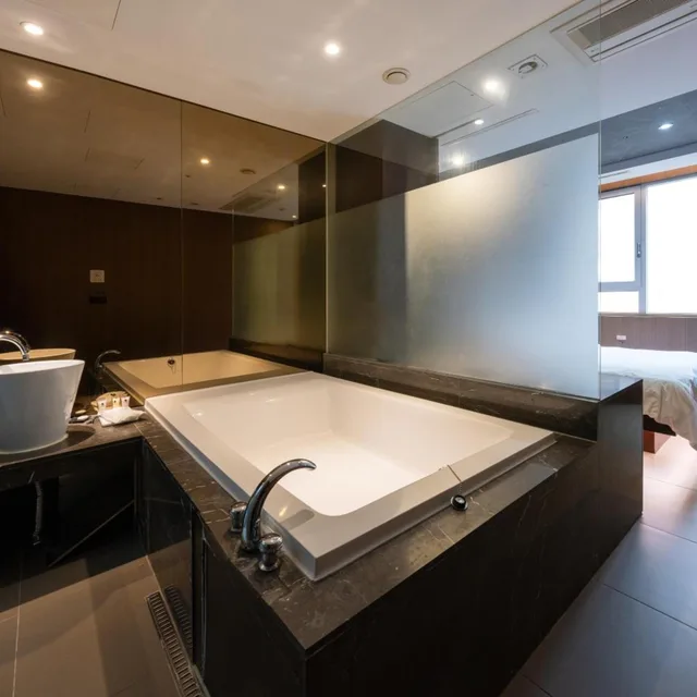 Semi Room, Suite، Hotel The Designers Hongdae 5/5
