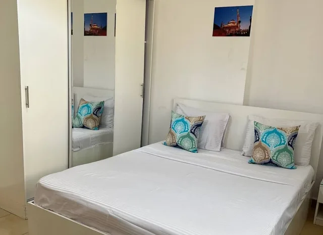 شقة بسرير كوين بغرفة نوم واحدة مع أريكة، Lilly Apartments 2/8