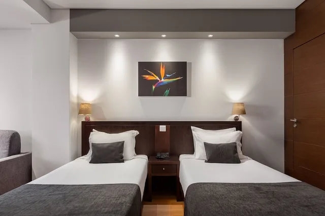 غرفة عائلية بسرير مزدوج وسريرين منفصلين، Hotel Luena 5/12