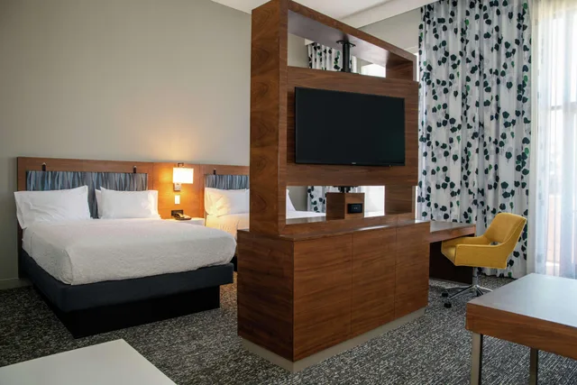 استوديو بسريرين كوين، Hampton Inn and Suites Los Angeles /Sherman Oaks (ex Hampton Suites LAX Van Nuys) 2/4
