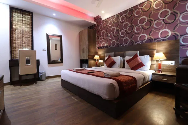 غرفة فاخرة، Hotel Waterfall 1/2