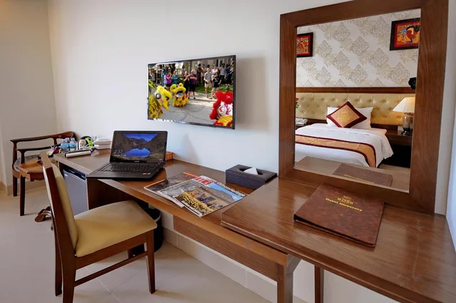 غرفة تنفيذية ثلاثية بشرفة، BOSS HOTEL NHA TRANG 7/10