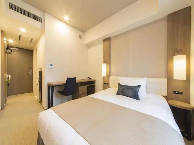 Moderate Double Room with Small Double Bed، Tokyu Stay Ginza 1/7