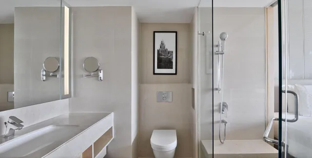 Room, King Bed, Hill View, The Westin Mumbai Powai Lake (ex Renaissance Mumbai) 10/10