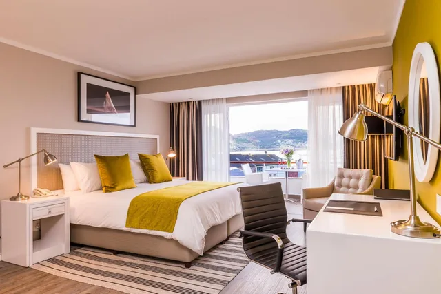 غرفة ديلوكس بسرير مزدوج أو سريرين منفصلين بشرفة، Simon's Town Quayside Hotel 6/10