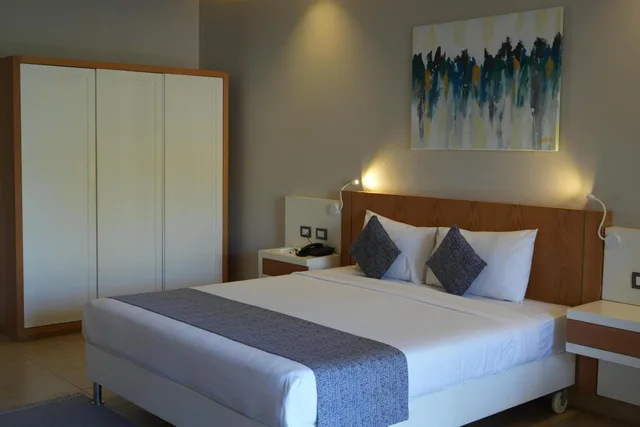 غرفة بريميوم بإطلالة على المسبح، Sataya Resort Marsa Alam 1/10