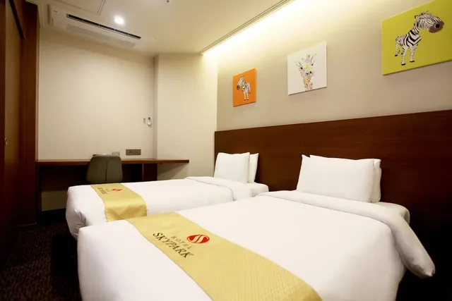 غرفة عائلية بسرير مزدوج وسريرين منفصلين، Hotel Skypark Myeongdong Ii Seoul 6/10