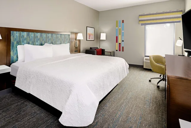 غرفة كلاسيكية بسرير كينج لذوي الإعاقة، Hampton Inn Richmond Mechanicsville 2/5