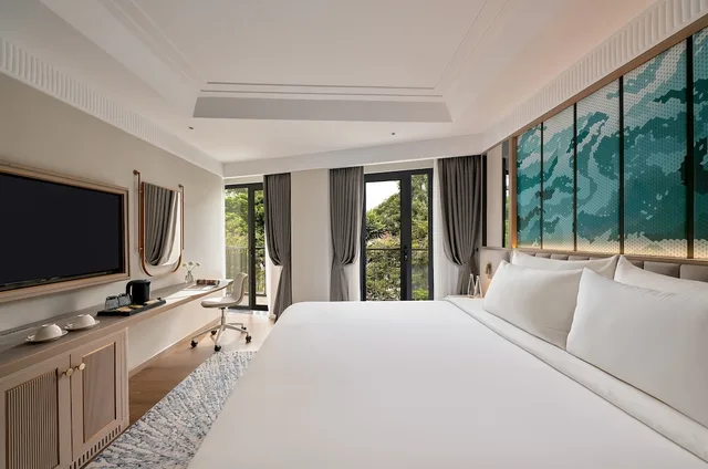 جناح جونيور بسرير كينج بإطلالة على المدينة بشرفة، La Siesta Premium Lakeside 1/5