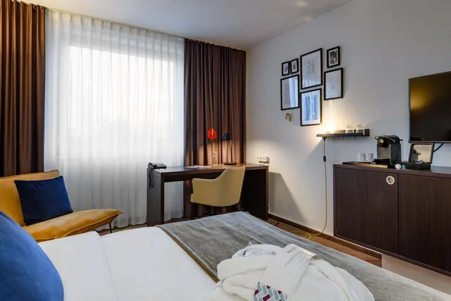 غرفة سوبيريور بسرير كوين، Leonardo Hotel Hannover Medical Park 4/10