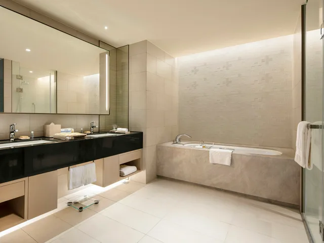جناح بريميوم بسرير كينج، Hilton Taipei Sinban 5/5