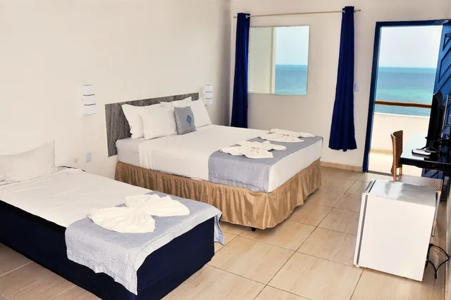غرفة سوبيريور ثلاثية بسرير مزدوج وسرير فردي بشرفة، La Suite Praia 5/9