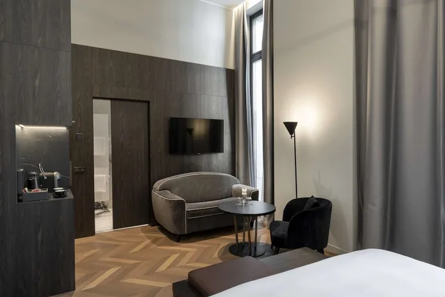 Collection, Premium, King Bed، Radisson Collection Hotel, Palazzo Touring Club Milan 8/8