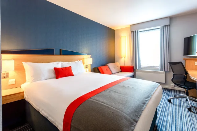 غرفة قياسية بسرير مزدوج مع أريكة، Holiday Inn Express Perth 3/10